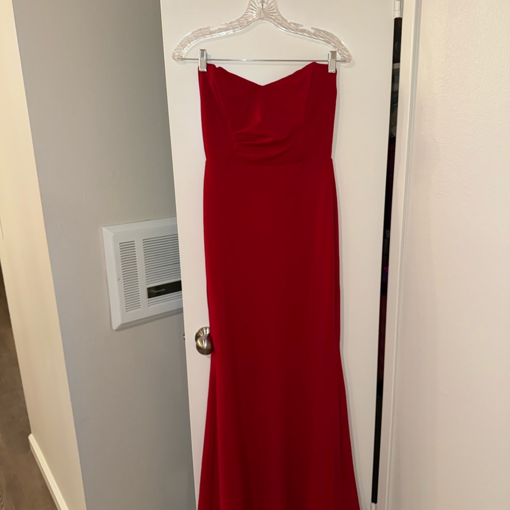 Lulu's Elegant Strapless Red Gown